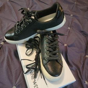 Nine West Black sparkle shoes 9.5